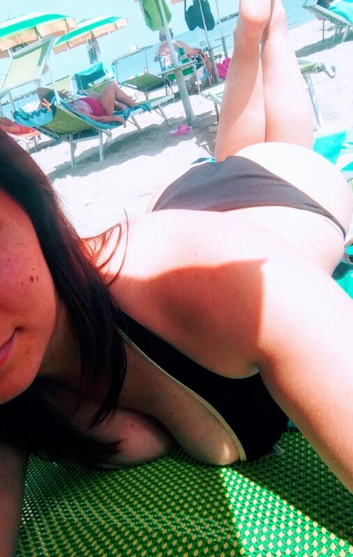 Alessia OnlyFans Italiane - @ales_sia
