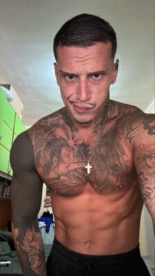 Gian luca OnlyFans Italiane - @ambitionisyou