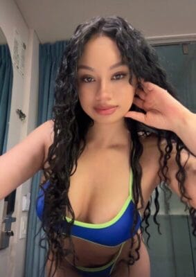 Flora Smeraldi OnlyFans Italiane - @florasmeraldi