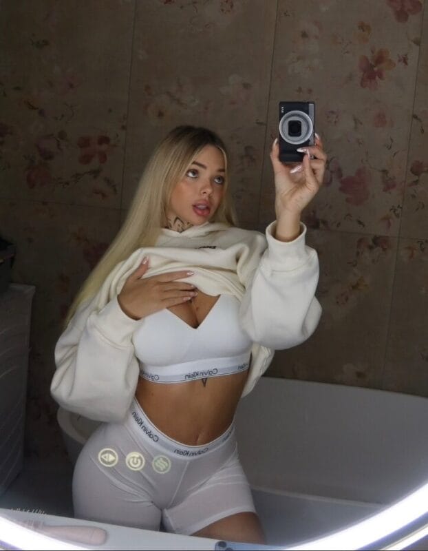 Paolina OnlyFans Italiane - @lovelypaolina