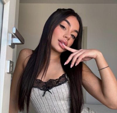 Martina OnlyFans Italiane - @martinasmeraldivip