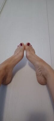 Piedi e coccole OnlyFans Italiane - @piedi_e_coccole