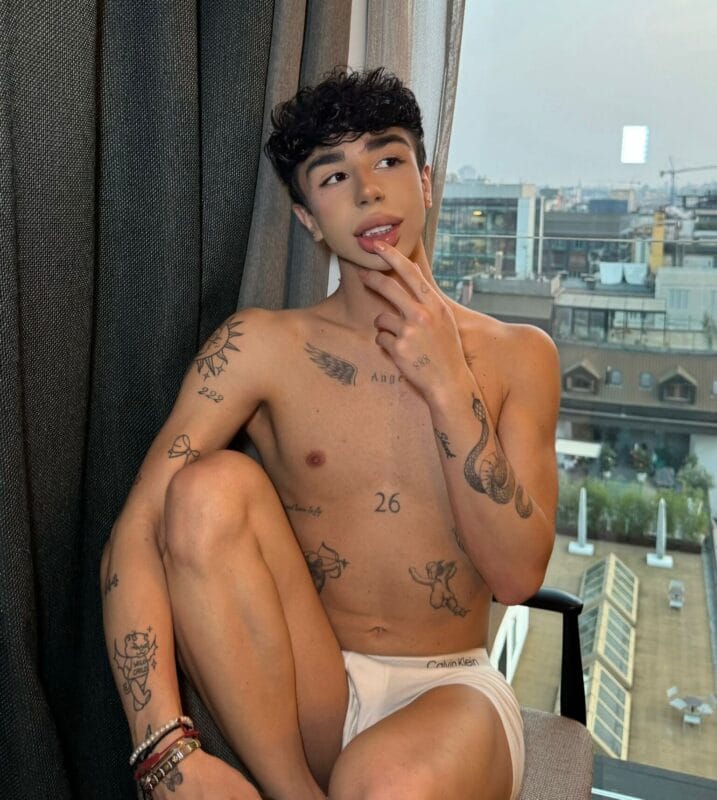 Mauro OnlyFans Italiane - @rossiello_official